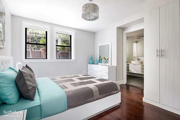 Rented by Sotheby's International Realty | media 21