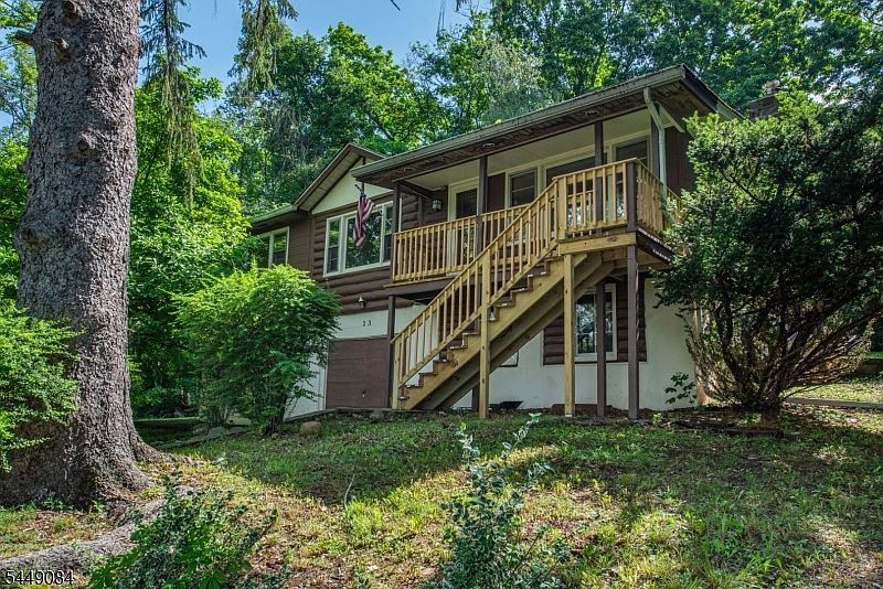 1st image of 23 Lakeside Ave