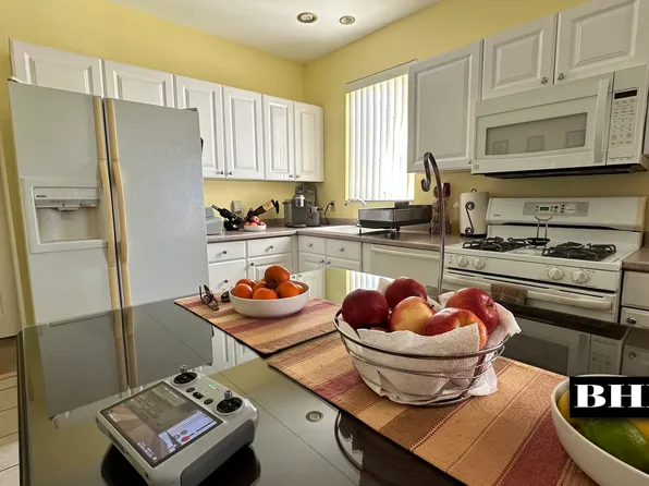 846 Stanley Avenue image 9 of 27