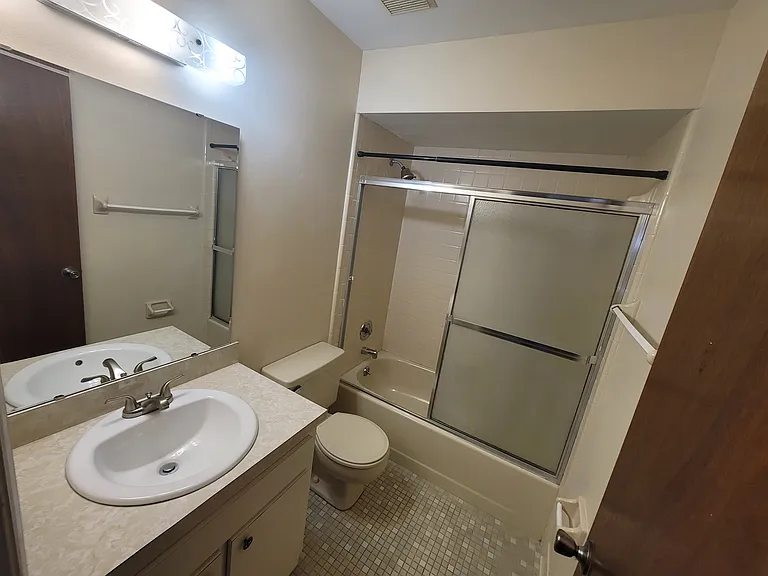 456 Hunter Cir — Photo 15