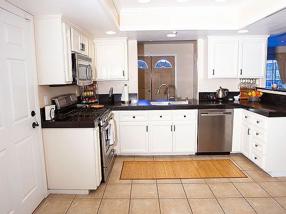 2nd image of 16226 Oak Springs Dr