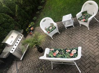 2828 N Shepard Ave, Milwaukee, WI 53211