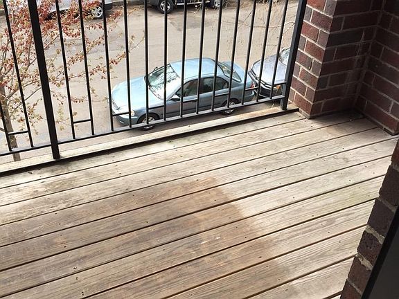 2nd image of 3231 N Kenmore Ave #2H