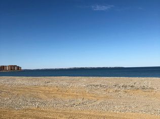 148 Shore Dr APT 4, Winthrop, MA 02152