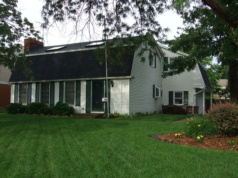 Home sits on large corner lot