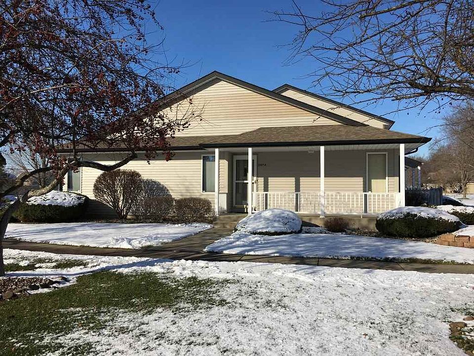 1st image of 2107 A Cambridge Dr
