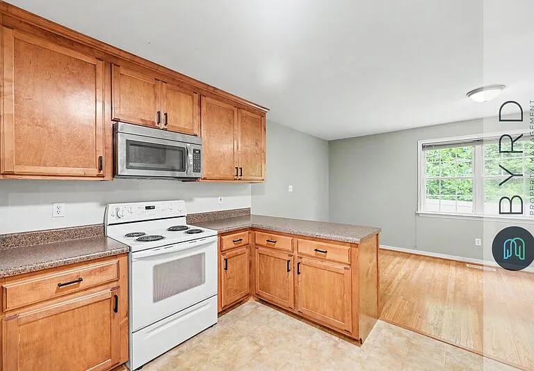 19218 Brevard Dr — Photo 13