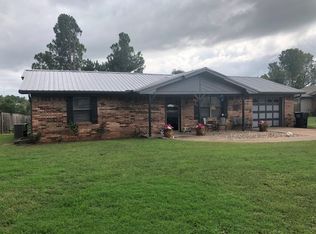 410 W Apache Ave, Rush Springs, OK 73082