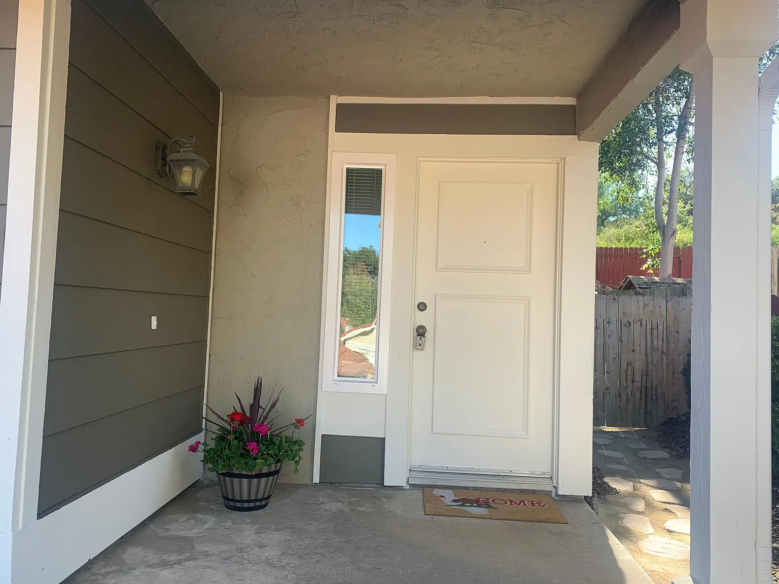 Jasper Gln, Escondido — Photo 1