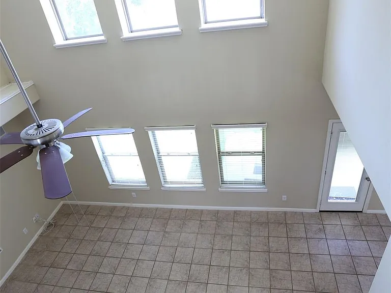 3327 Summerwood Ln — Photo 27