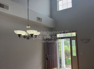 1013 Newport Ave, Shakopee, MN 55379