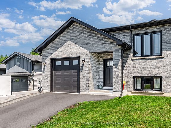 3rd image of 2389 Watson Cres