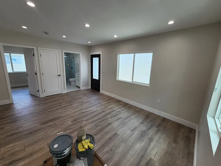 528 Amherst Dr — Photo 4