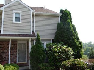 123 Old Village Ln, Bethel Park, PA 15102