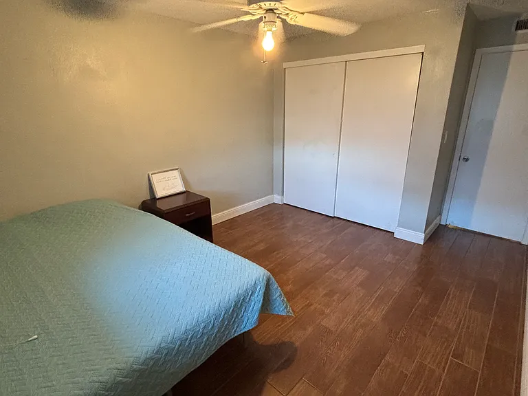 1000 49th St N #115 — Photo 15