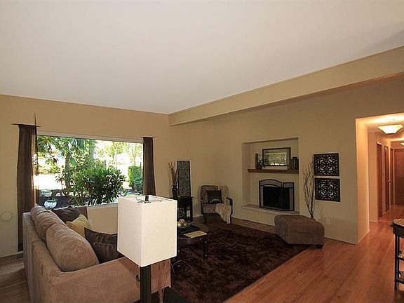 4th image of 2516 S 146th St