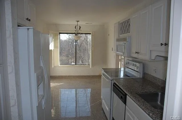 Kitchen with a beautiful view of the landscape.