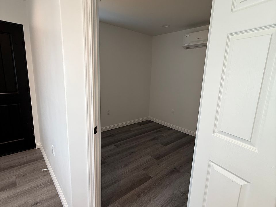 Bedroom Entrance