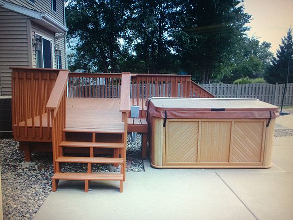 Hot tub