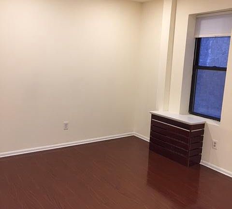 spacious bedroom