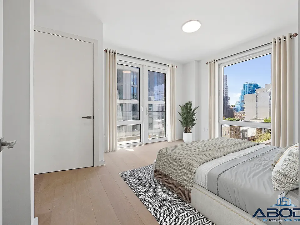 224 3rd Ave #6Y