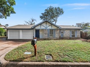 2017 S Thornbush Cir, Arlington, TX 76013