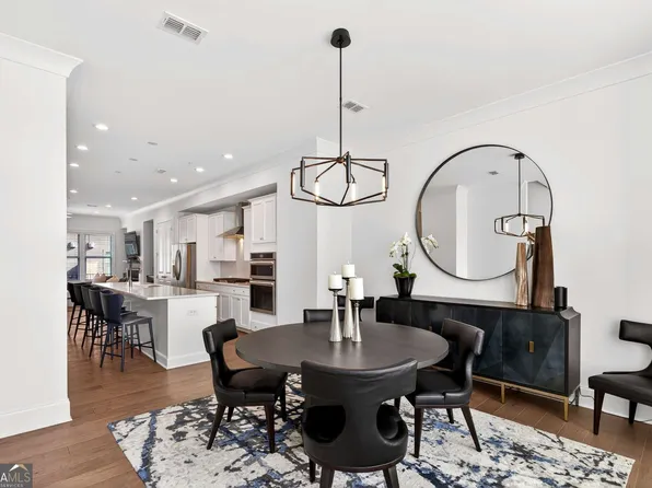 6786 Encore Blvd, Sandy Springs, GA 30328