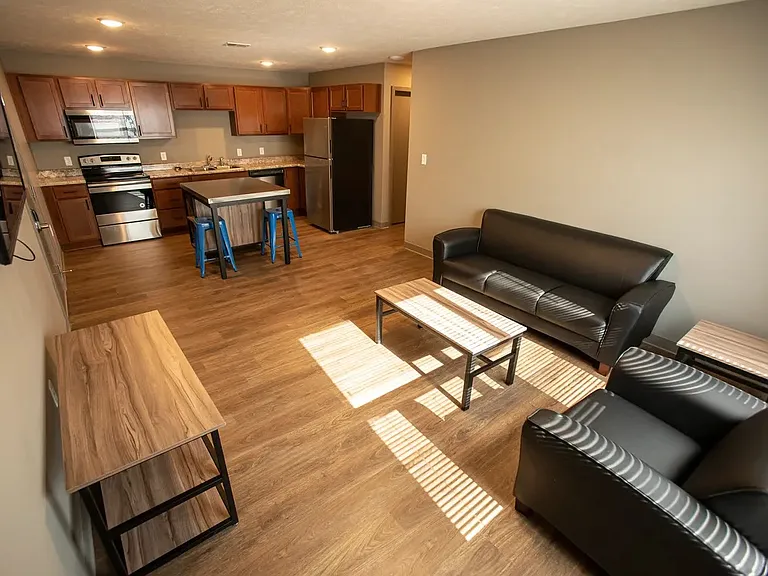 8 Lincoln St #102 — Photo 1