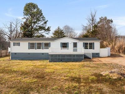 335 Groce Meadow Rd, Taylors, SC, 29687