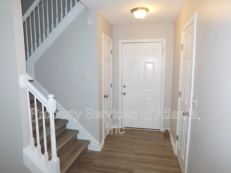 6431 Shadow Ct — Photo 3