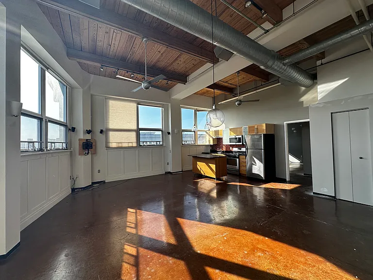 118 Holmes St #4 — Photo 13