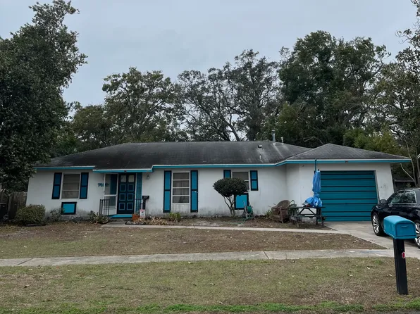 7162 Cambridge St, Spring Hill, FL 34606