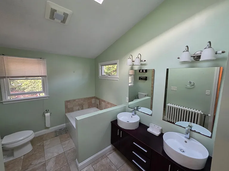 74 Campbell St — Photo 17