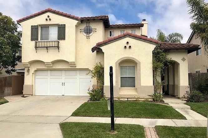 2736 Stephen Pl