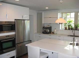 486 Parker St, Newark, NJ