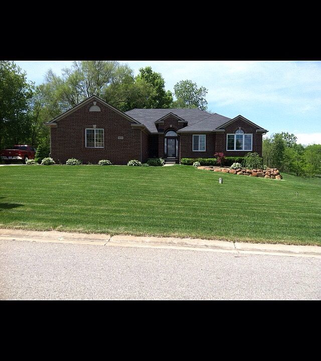 1st image of 3005 Shady Hollow Dr