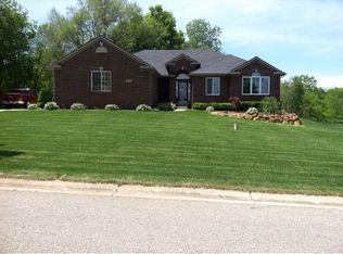 3005 Shady Hollow Dr, White Lake, MI