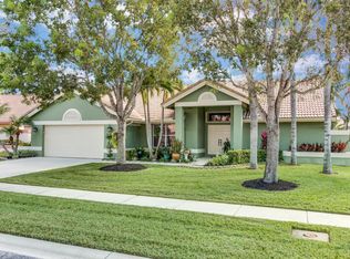 6092 Wedgewood Village Cir, Lake Worth, FL 33463