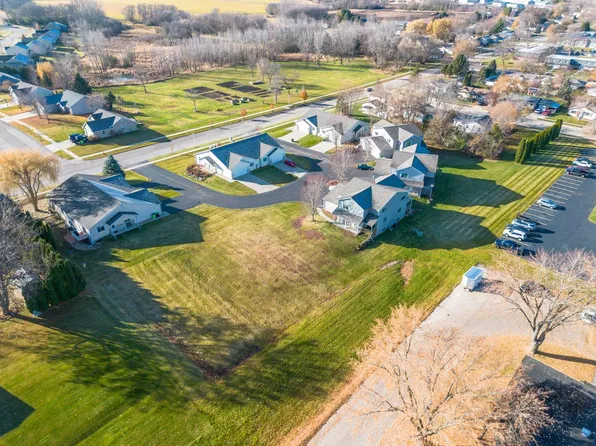 Lt105 MALLARD CIRCLE #107,109,111, Beaver Dam, WI 53916