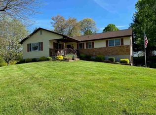 13 Calvin Ln, Newburgh, NY 12550
