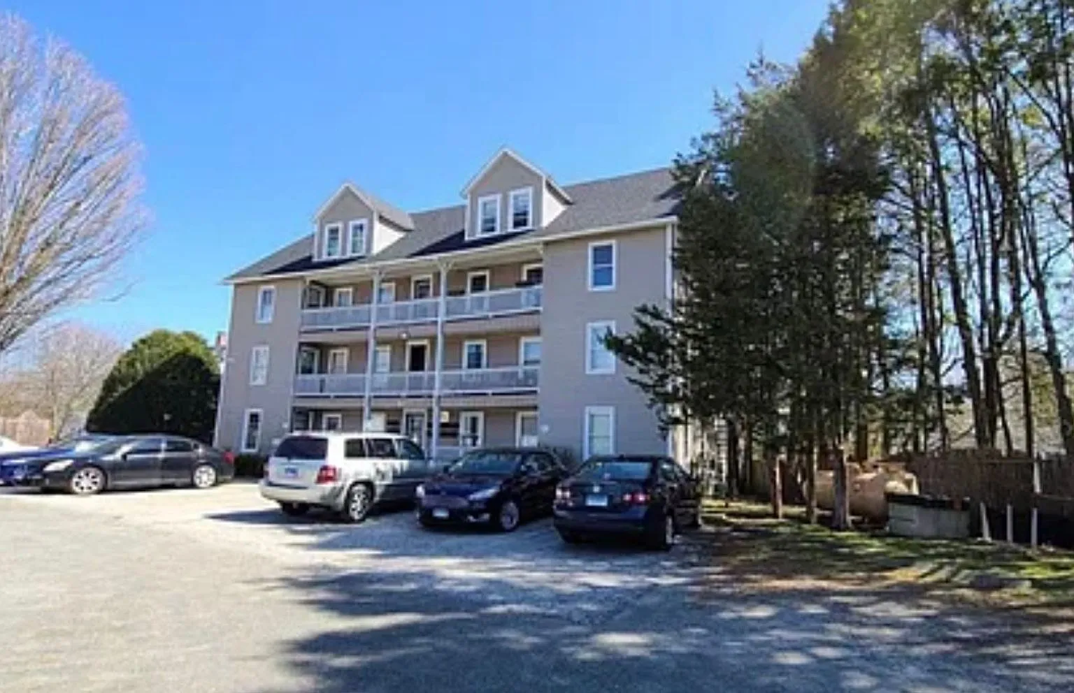 30 Palmer Avenue Jewett City — Photo 1