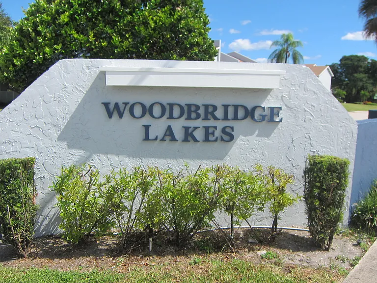 1517 Woodbridge Lakes Cir — Photo 21