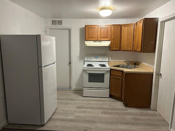 2nd image of 26 Library St APT 1B