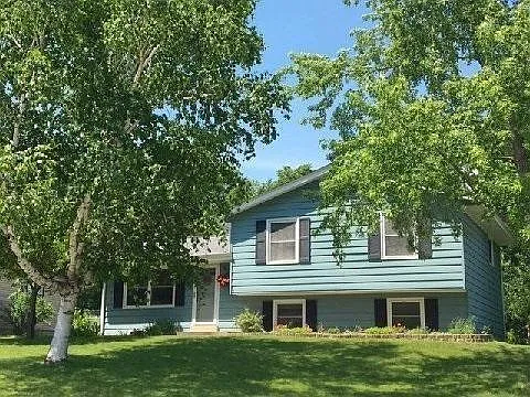 268 Willow Dr — Photo 1