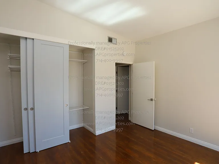 636 E Birch St #E — Photo 11