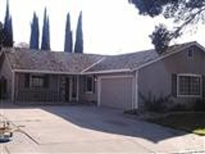 1st image of 929 Arambel Dr