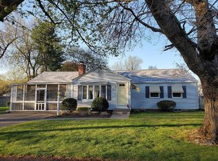 51 Dartmouth St, Agawam, MA 01001