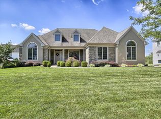 708 Landmark Cir, Lancaster, PA 17603
