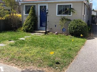 31 Fuller St, Warwick, RI 02889