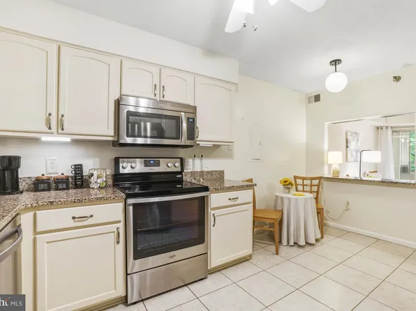 14805 Pennfield Cir APT 206, Silver Spring, MD 20906